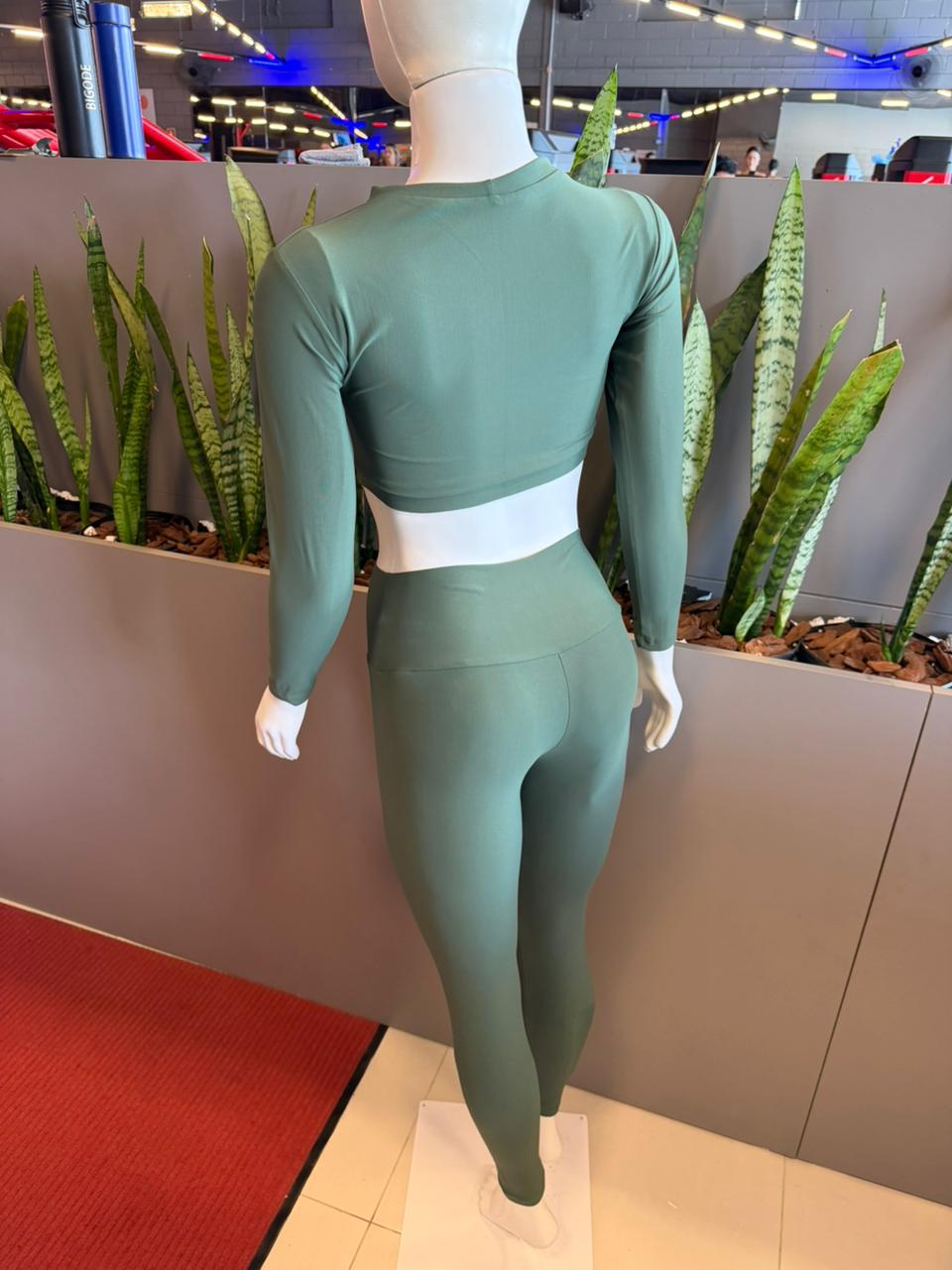 Conjunto Verde Manga Longa